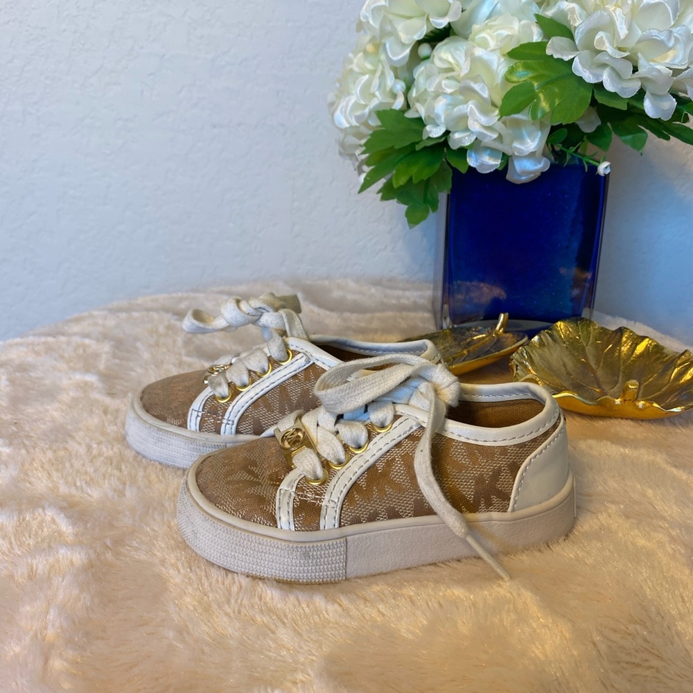 Michael Kors Lil Rita Toddler Tennis Shoes size 6 - Picture 2 of 8